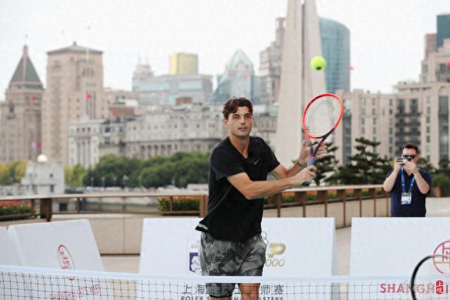 严重违纪违 严重违纪违